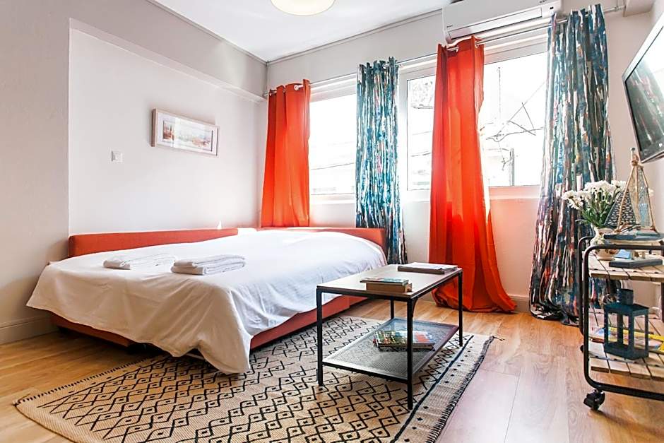 toStay-Unique apartment hotel in Athens center!