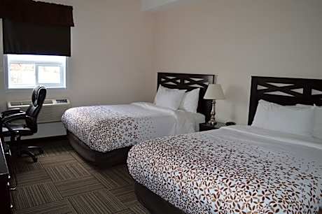 Auberge MacDonald Guest Inn