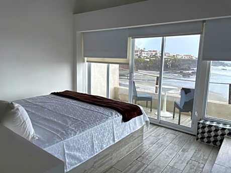 Deluxe Single Room with Sea View