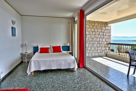 Classic Double Room with Sea View