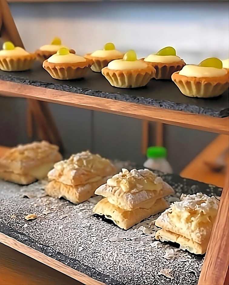 Eleals Boutique Hotel