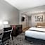 La Quinta Inn & Suites by Wyndham Huntsville Airport Madison