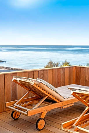 Deluxe Suite with Sea View