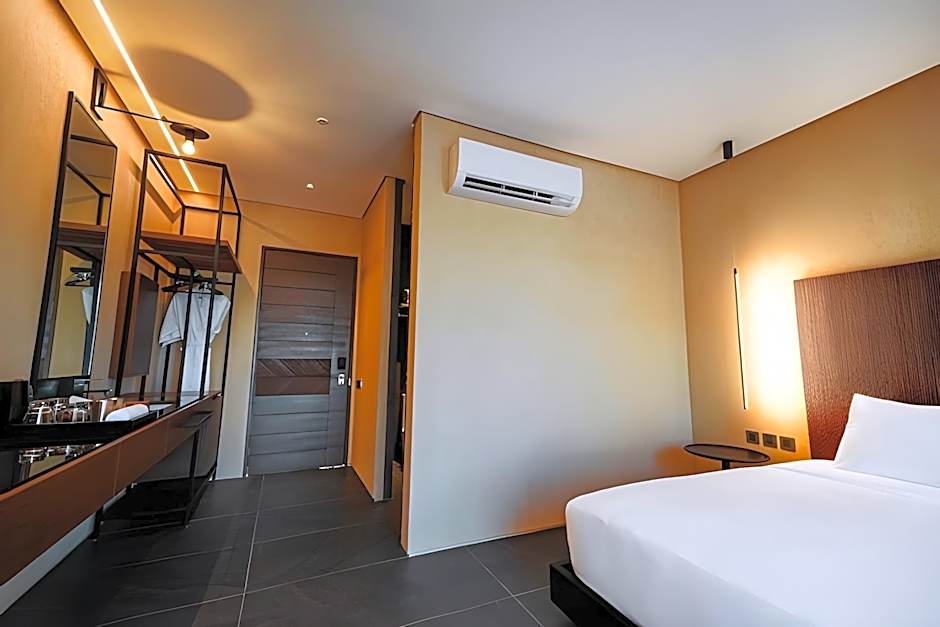 Funny Lion Puerto Princesa