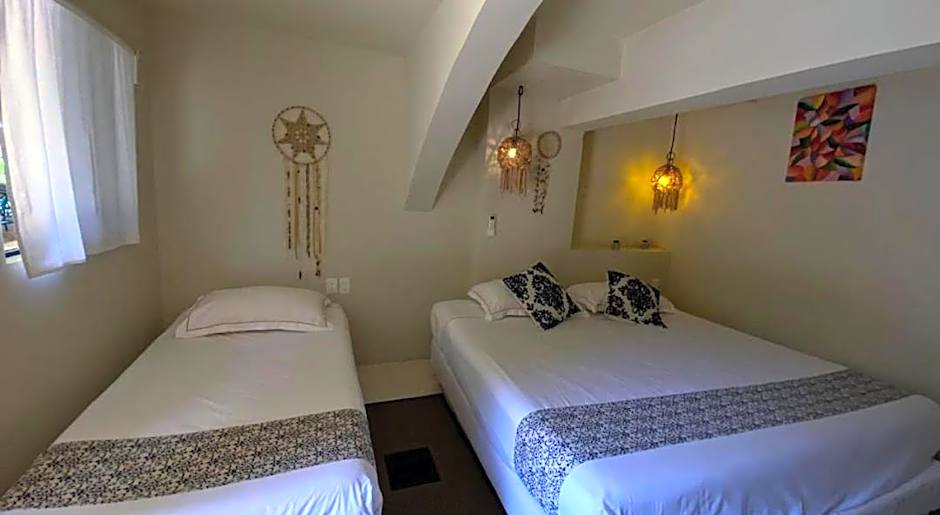 Isabella Beachside Hotel – Playa del Carmen, TX