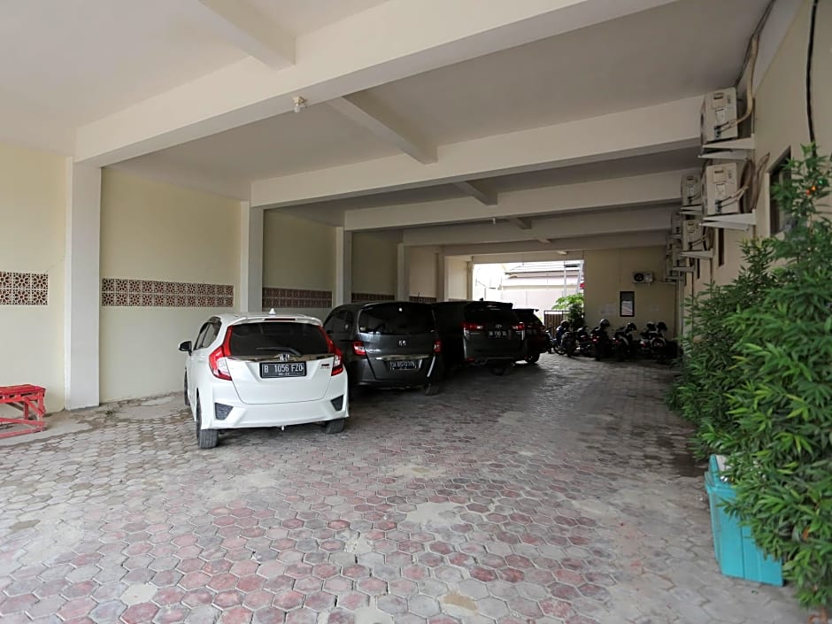 OYO 1864 Tiara Guest House