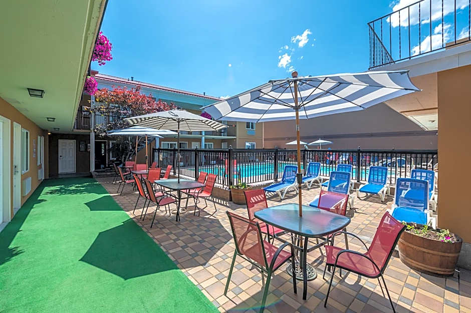 Sahara Courtyard Inn Penticton