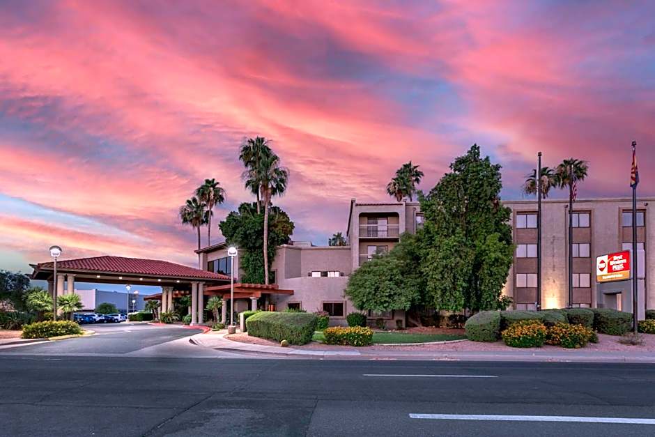 Best Western Plus Scottsdale Thunderbird Suites