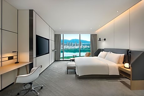 One-Bedroom King Suite with River View
