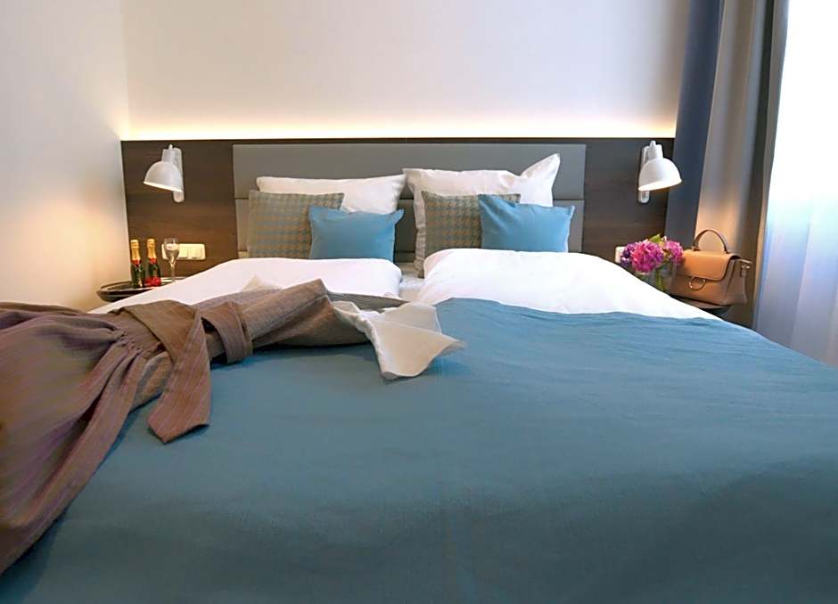 Lizz Hotel Munich