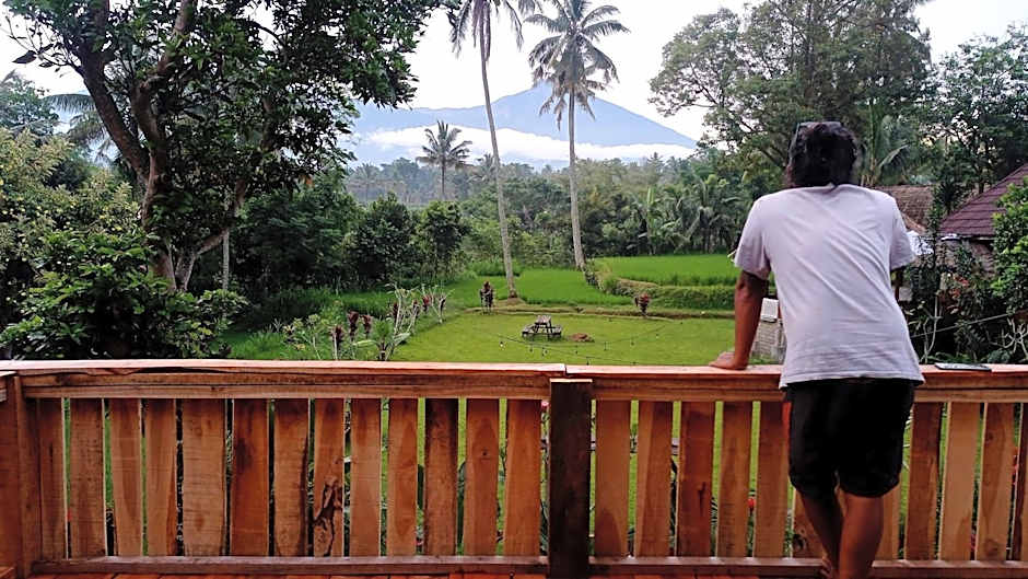 Hakiki Inn Bungalows