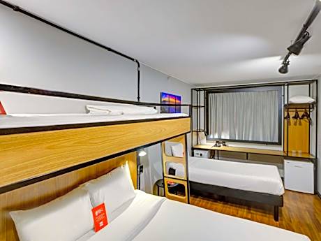 Standard Quadruple Room with Bunk Bed