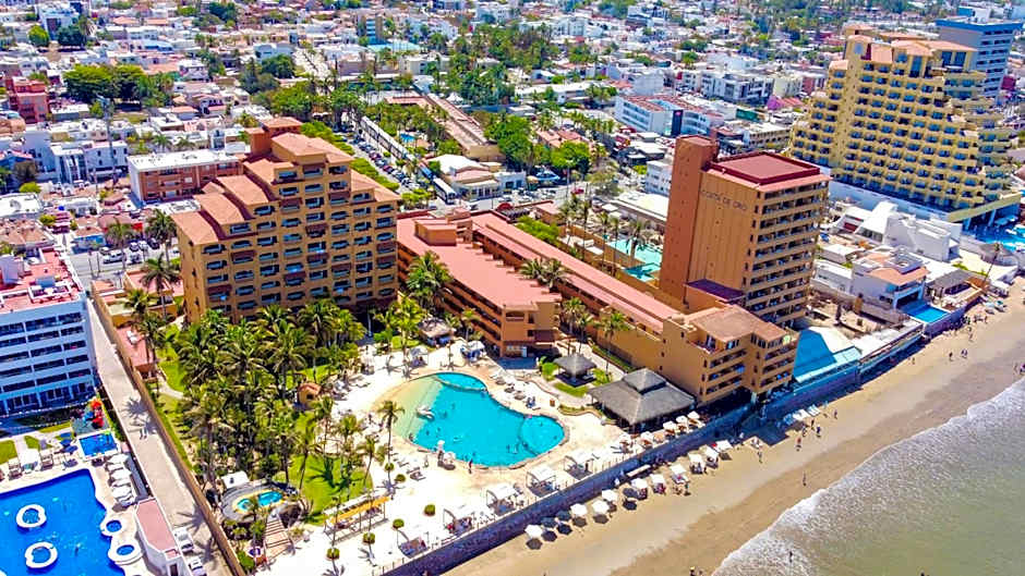 Costa de Oro Beach Hotel