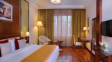 Premium King Room - Non-Smoking