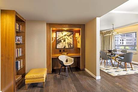 One-Bedroom Presidential King Suite