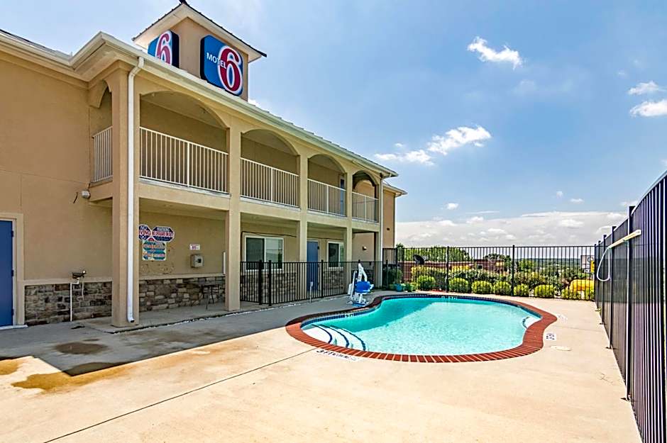 Motel 6-Azle, TX
