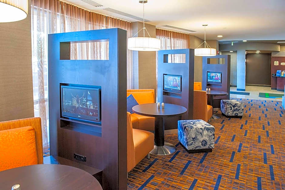 Courtyard by Marriott Pensacola Downtown