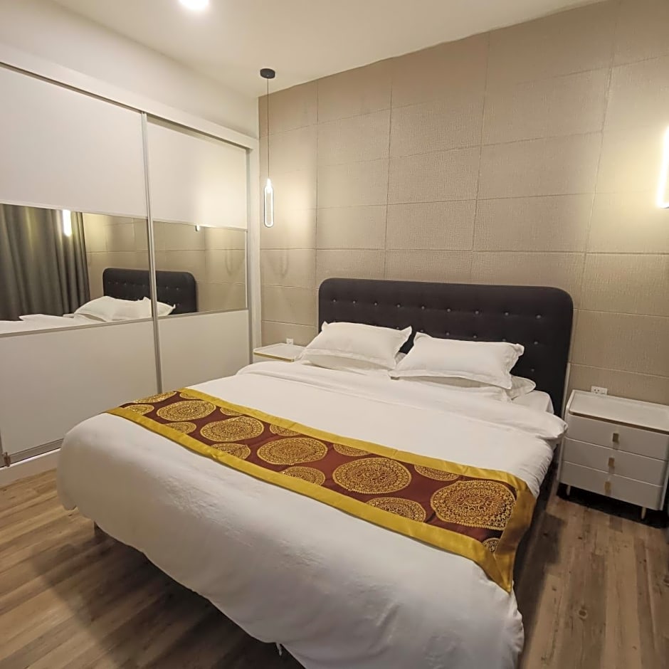 Mega Inn