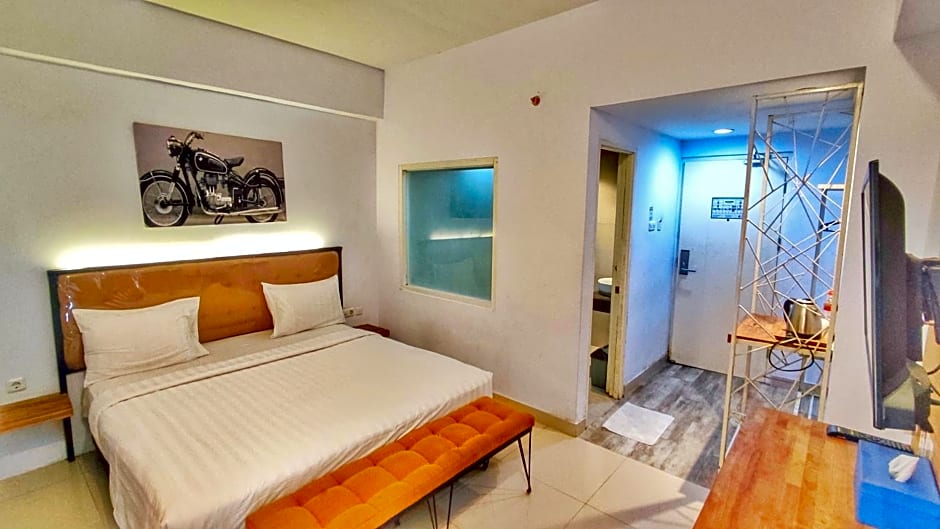 Votel Hotel Charis Tuban