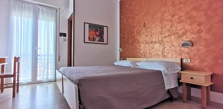Hotel Cosmos