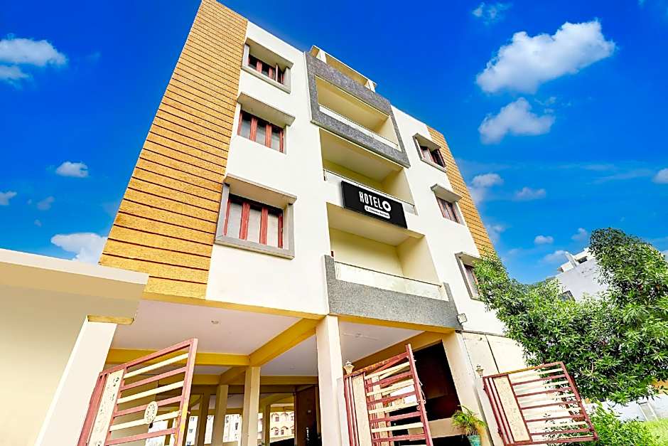 Akshaya Kanuru by Oyo – Vijayawada, IA