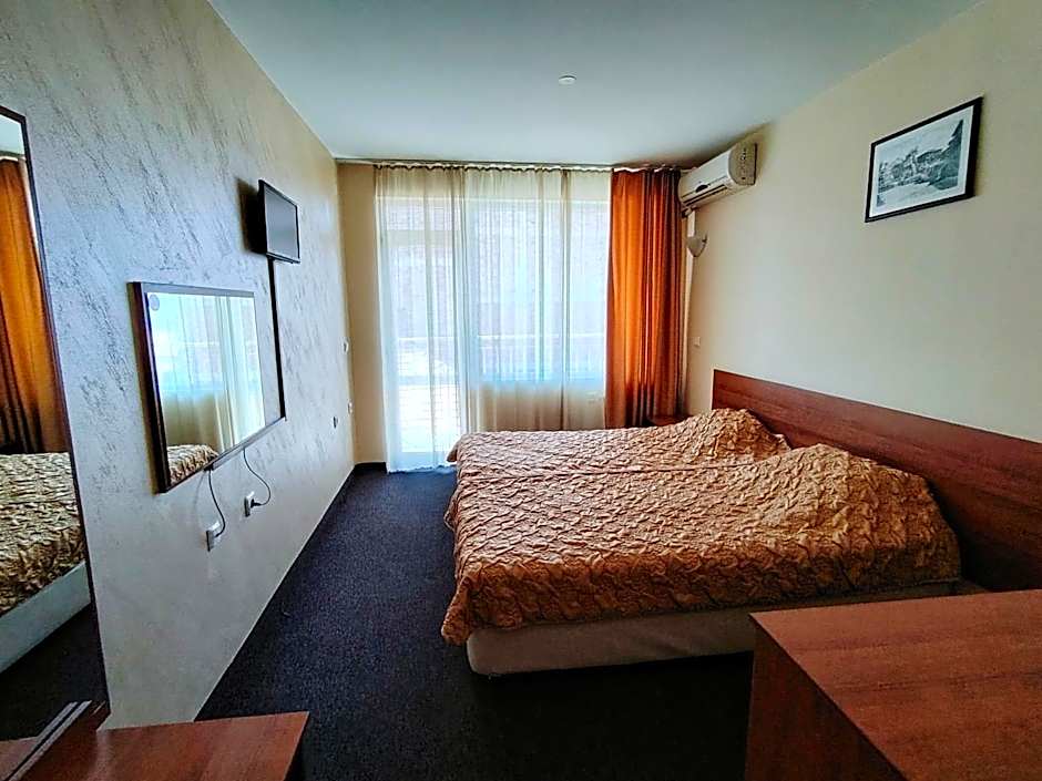 Sandor Hotel
