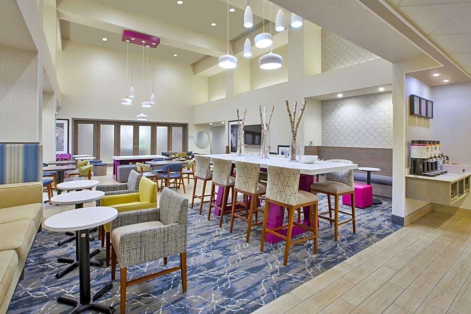 Hampton Inn By Hilton & Suites Oakwood Village-Cleveland
