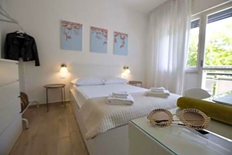 Queen Room with Balcony