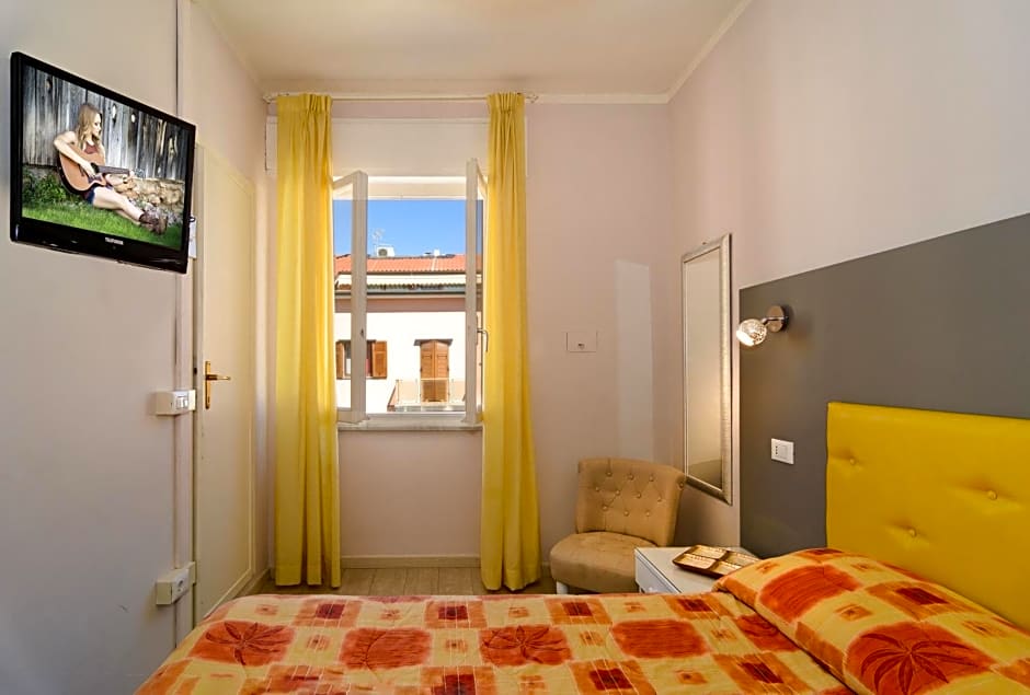 City Hotel