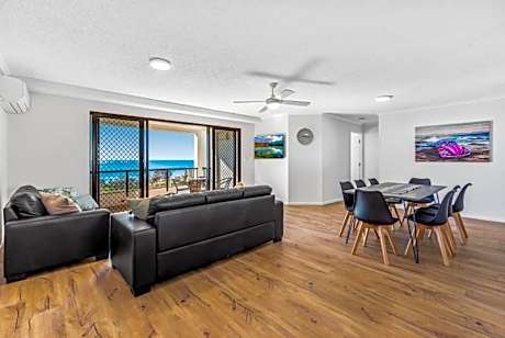 Three-Bedroom Apartment with Ocean View