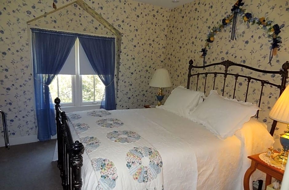 Primrose Inn