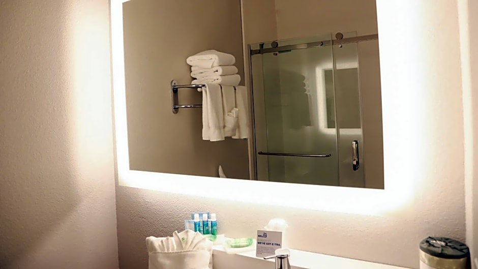 Holiday Inn Express & Suites Colorado Springs North, an IHG Hotel