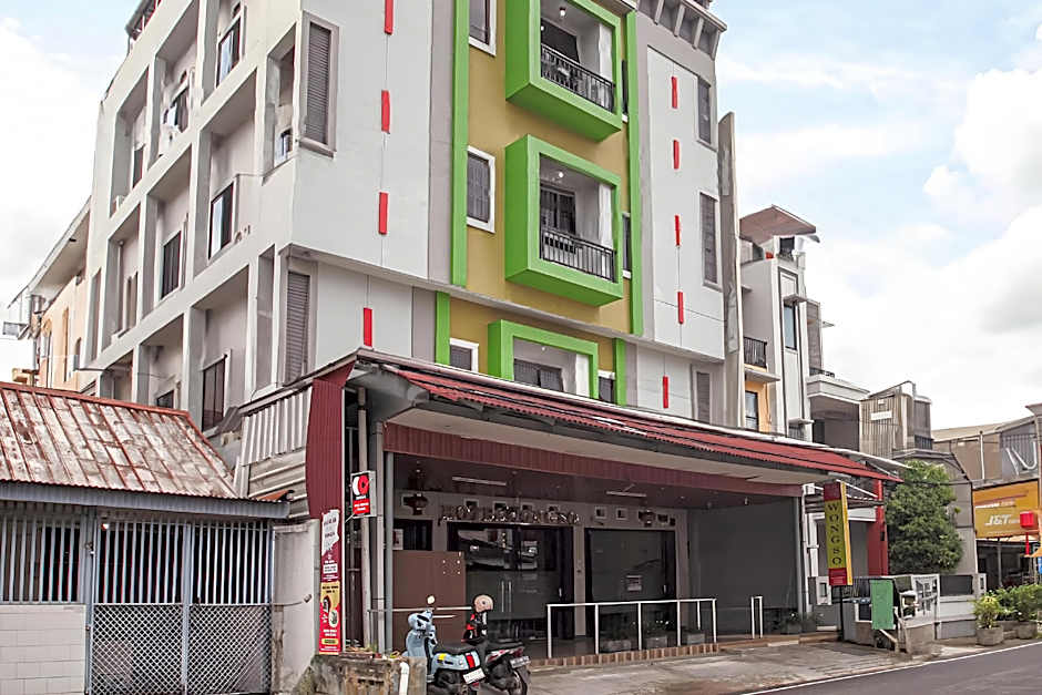 Capital O 93589 Hotel Wongso Syariah