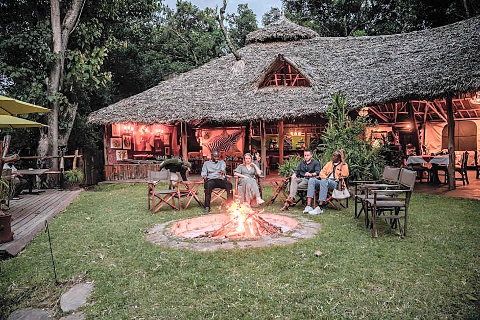 Exploreans Mara River Camp