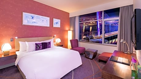 Deluxe Twin size bed with Airport Transfers, Lounge access,cocktail hours, 20% off on Spa