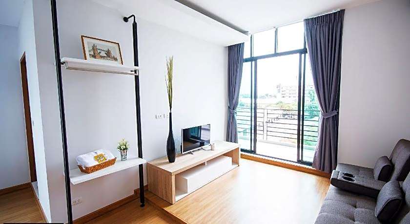 The LogBook room and cafe'