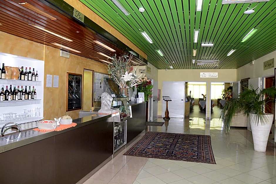 HOTEL IL PARCO - Parking Free & Restaurant - Hotel