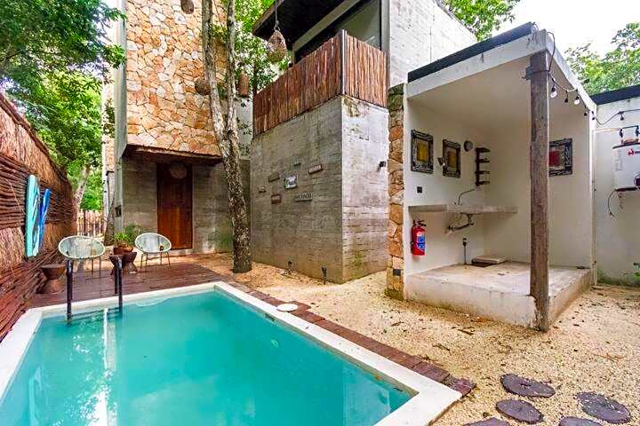 La Casa de María 11:11