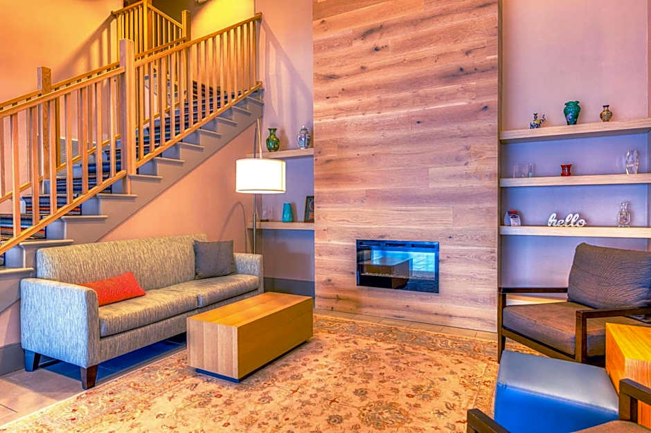 Country Inn & Suites by Radisson, Crystal Lake, IL