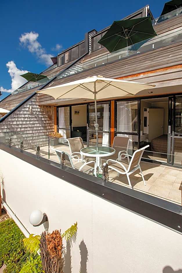 Pioneer Waterfront Apartments