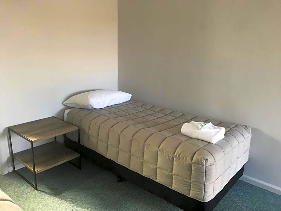 Kootingal Landview Motel