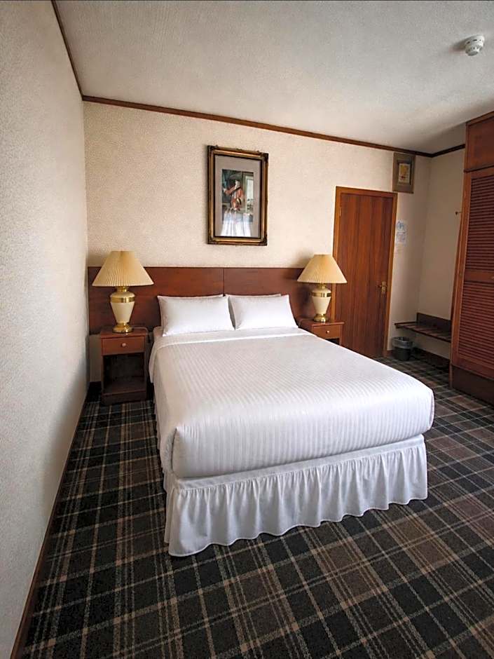 Loch Ness Lodge Hotel