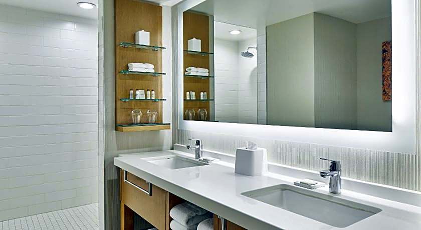 Renaissance Chicago Glenview Suites Hotel