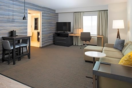 Residence Inn Visalia