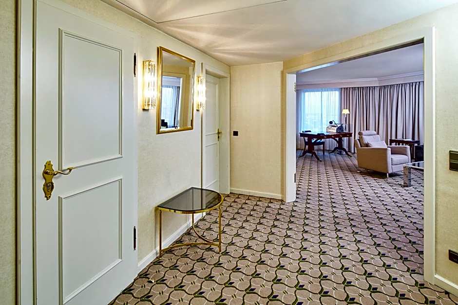 Clayton Hotel Dusseldorf