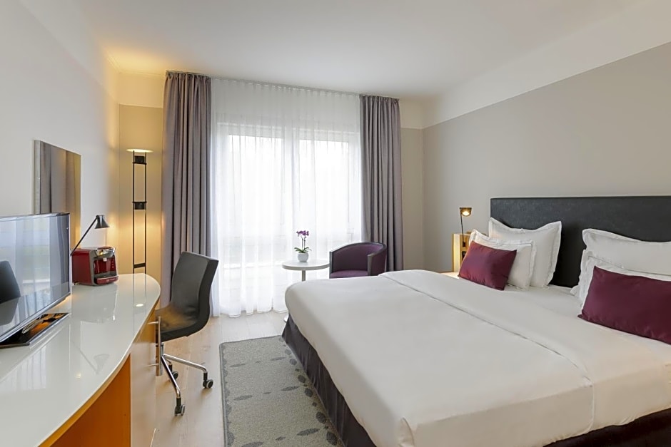 Mercure Kamen Unna