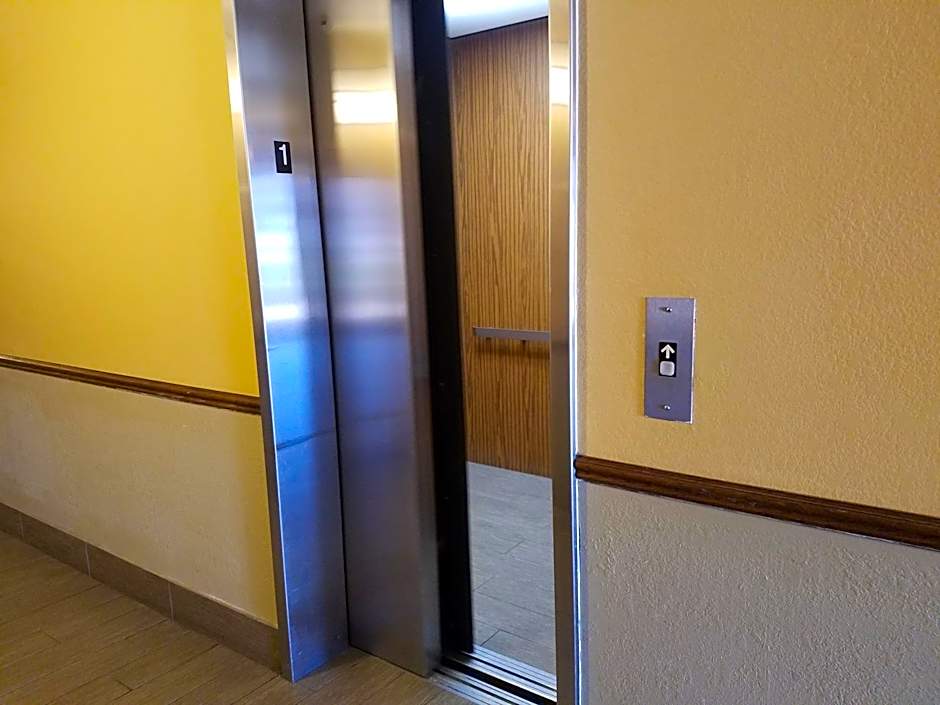 Super 8 by Wyndham Rantoul