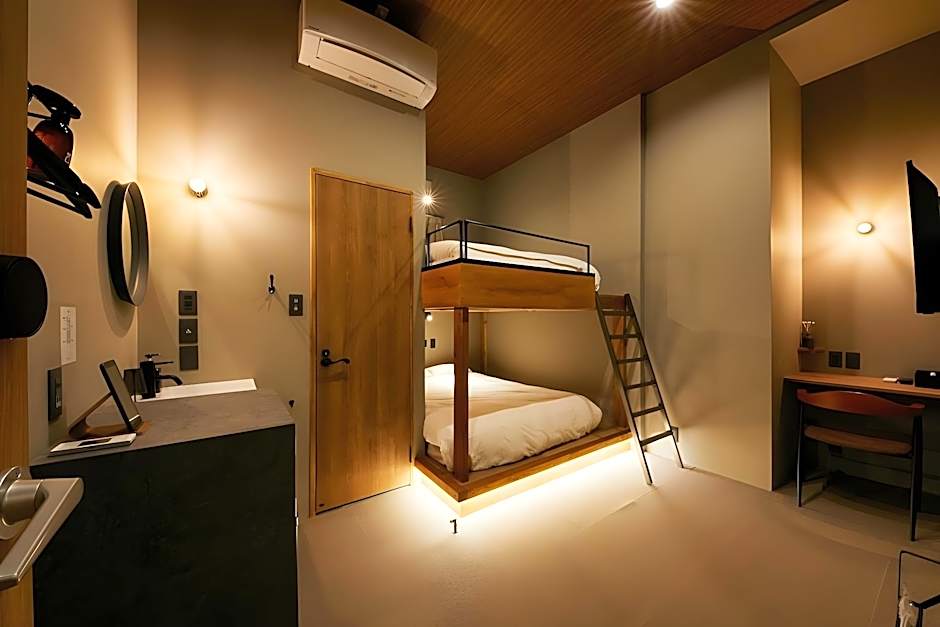 mizuka Imaizumi 2 - unmanned hotel -
