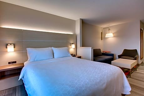 Queen Room with Sofa Bed