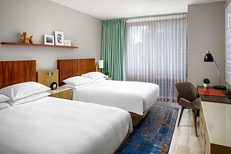 Room, 2 Queen Beds, Accessible (Shower)